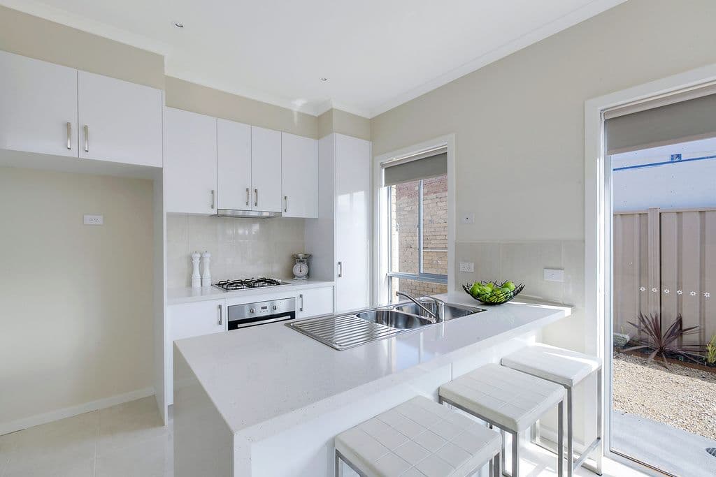 7 Lacey Street, Lalor VIC 3075, Lalor - Thumbnail 2