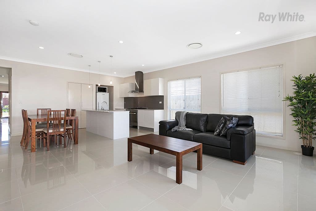 7 Troon Street, North Lakes QLD 4509, North Lakes - Thumbnail 4