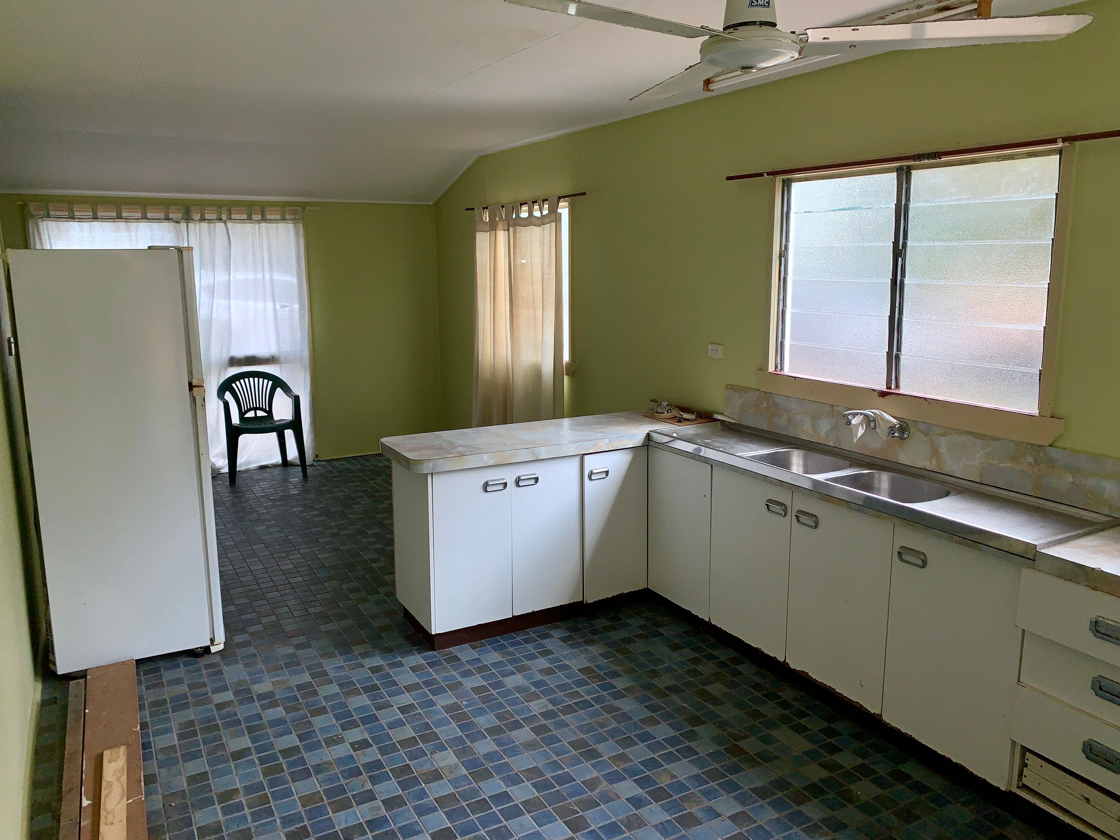 47 Andrews Street, Newell QLD 4873, Newell - Thumbnail 2
