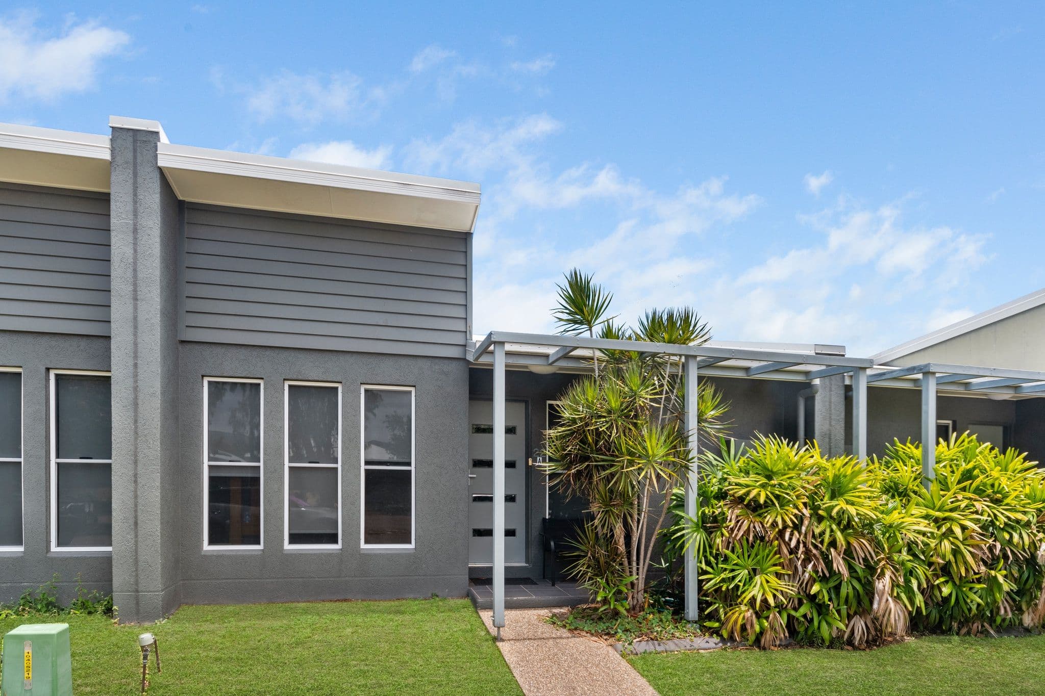 22 Riveredge Boulevard, Oonoonba QLD 4811, Oonoonba - Thumbnail 2