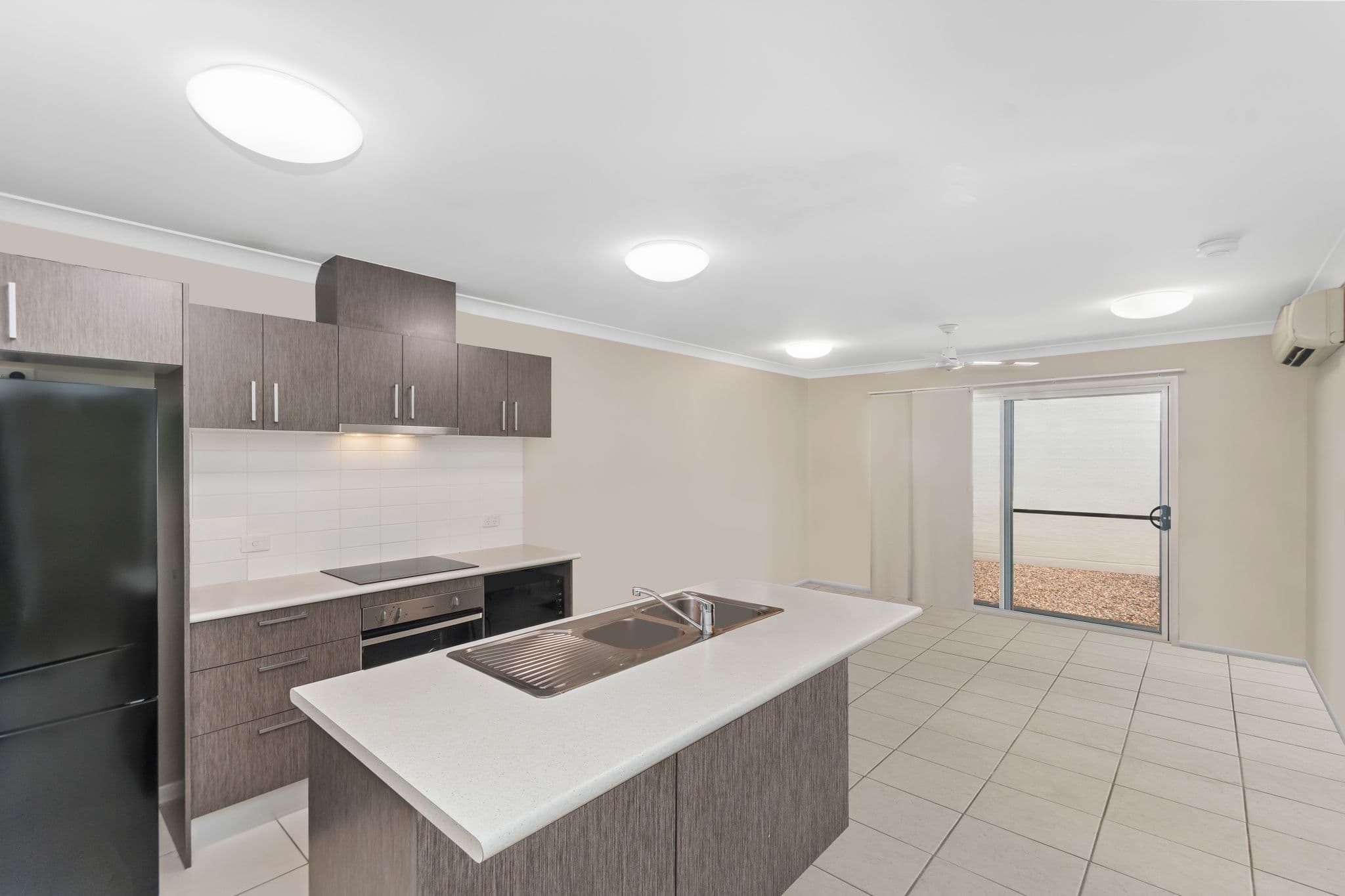 22 Riveredge Boulevard, Oonoonba QLD 4811, Oonoonba - Thumbnail 3
