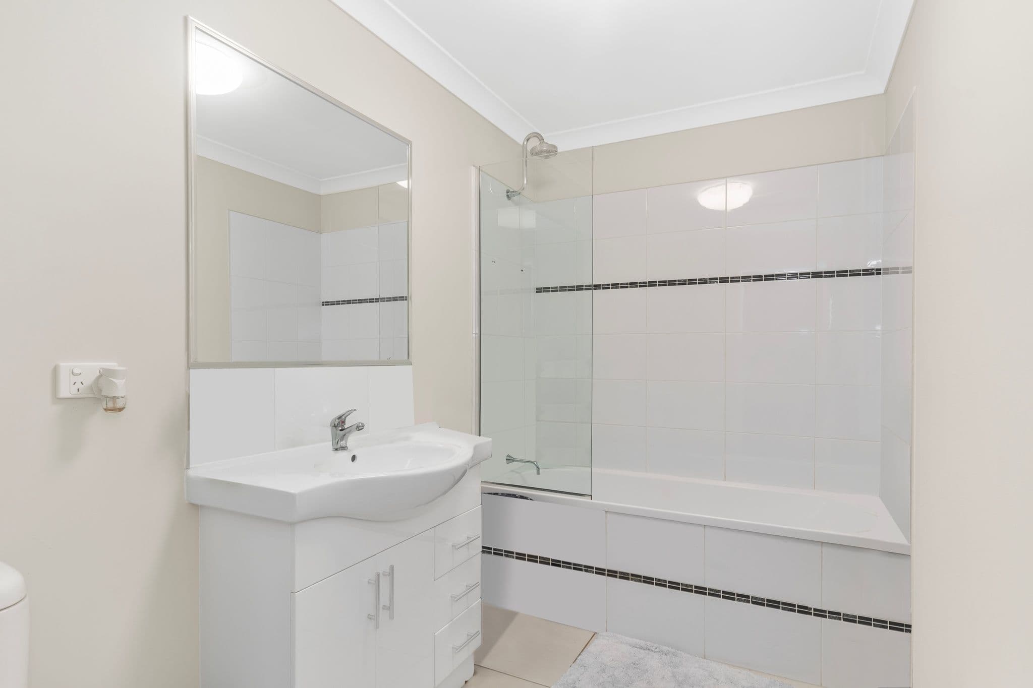 22 Riveredge Boulevard, Oonoonba QLD 4811, Oonoonba - Thumbnail 4