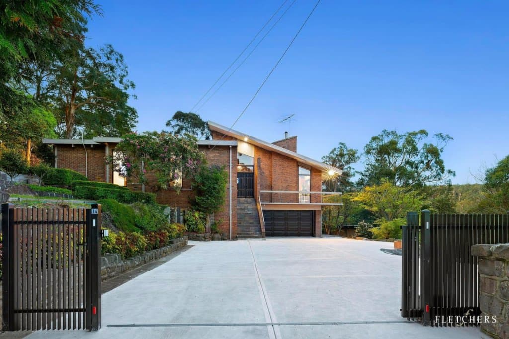 14 Hilton Grove, Belgrave - Image 1