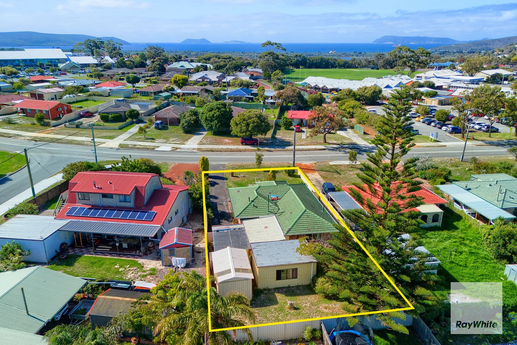 49 Hardie Road, Spencer Park WA 6330, Spencer Park - Thumbnail 2