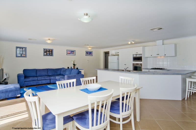38 Sylvan Circuit, NOARLUNGA DOWNS SA 5168, Noarlunga Downs - Image 1