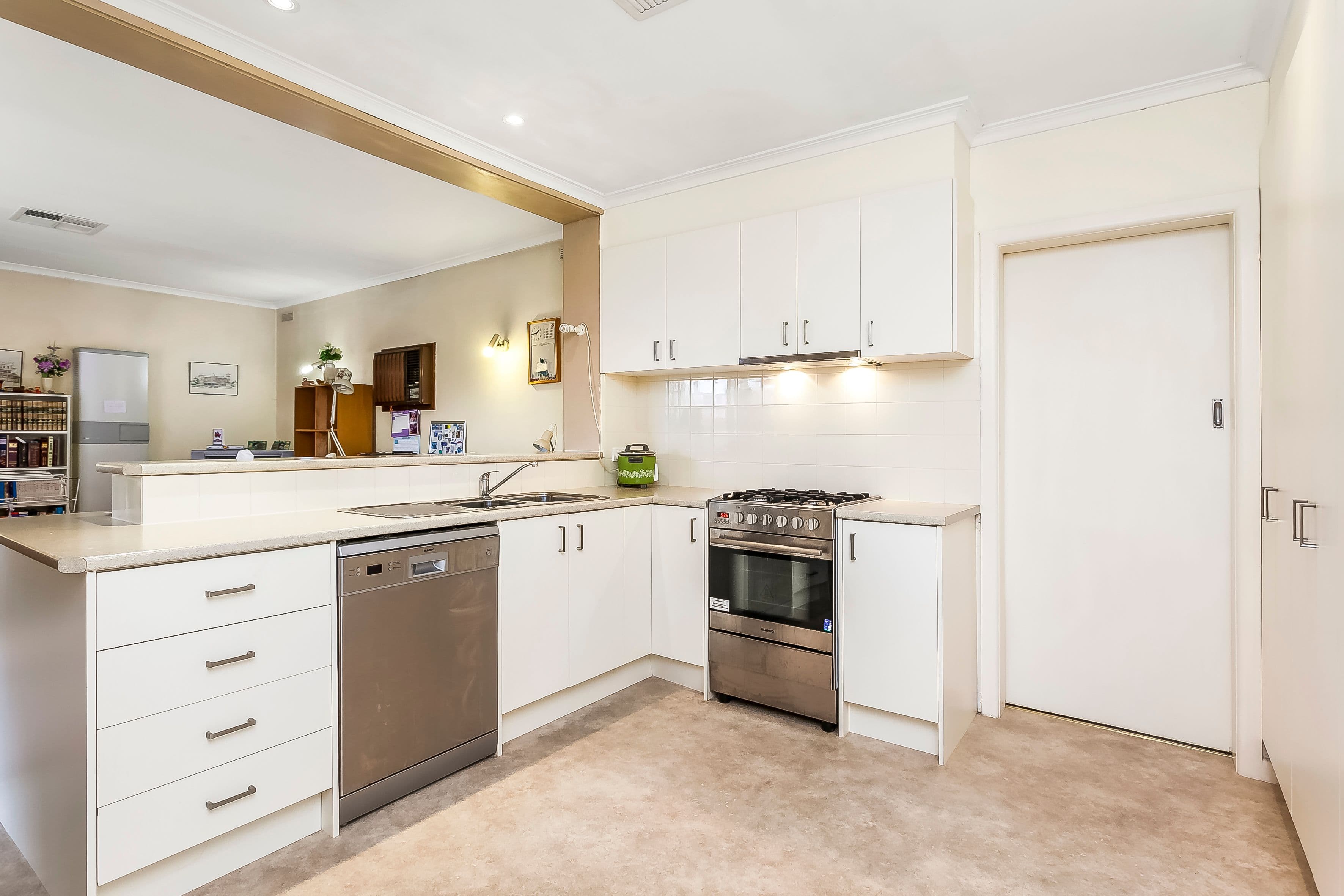 24 Orchard Street, Glen Waverley VIC 3150, Glen Waverley - Thumbnail 3