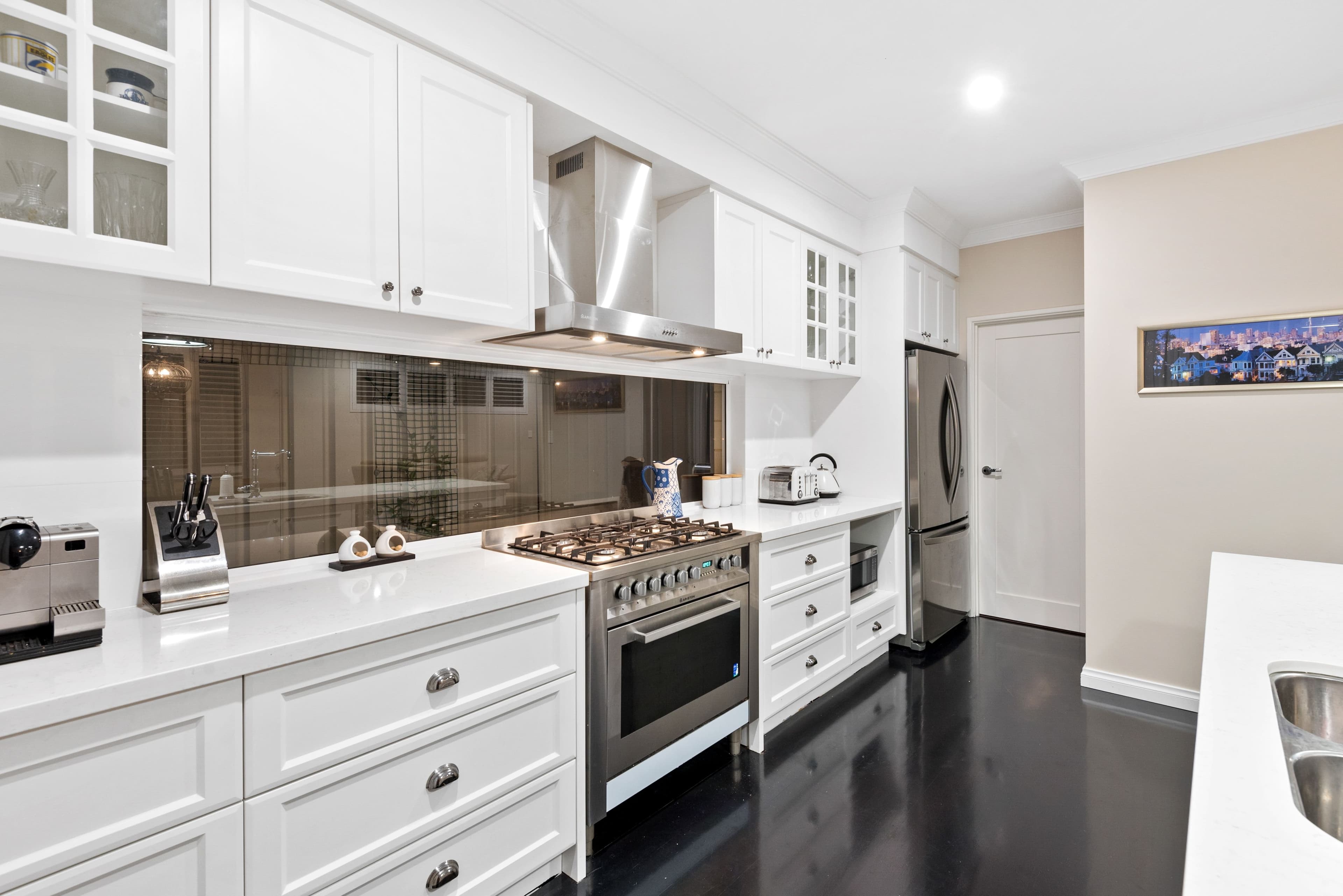 130 Clontarf Street, Sorrento WA 6020, Sorrento - Thumbnail 2