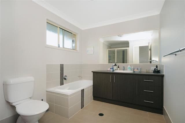 30 Gipps Street, DRAYTON QLD 4350, Drayton - Thumbnail 4