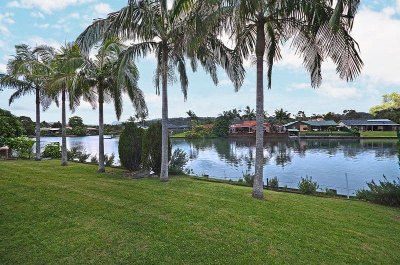 129 Currumbin Creek Road, CURRUMBIN WATERS QLD 4223, Currumbin Waters - Thumbnail 2