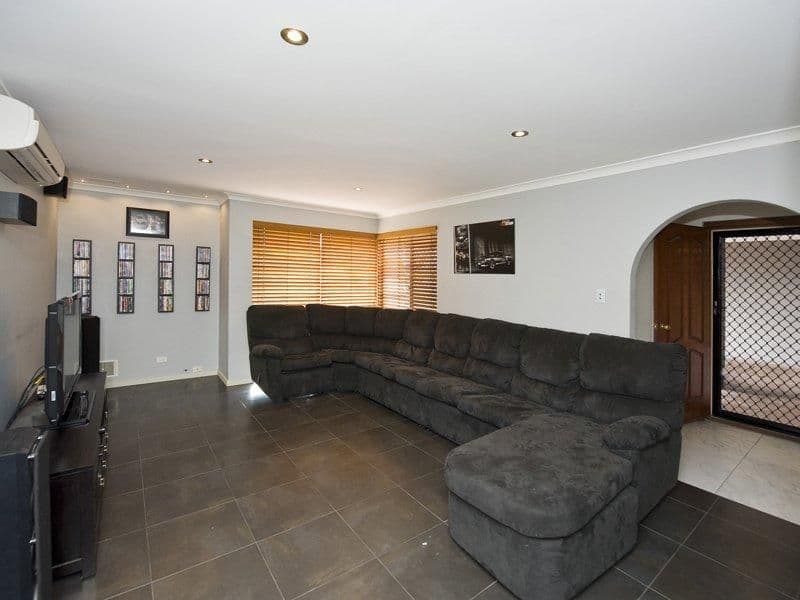 54 Lindisfarne Way, BALCATTA WA 6021, Balcatta - Thumbnail 3