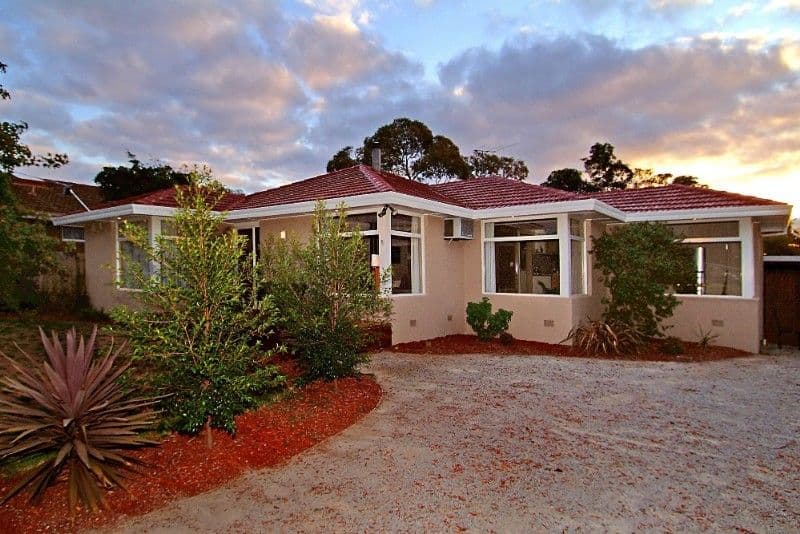5 Glenara Court, BUNDOORA VIC 3083, Bundoora - Image 1