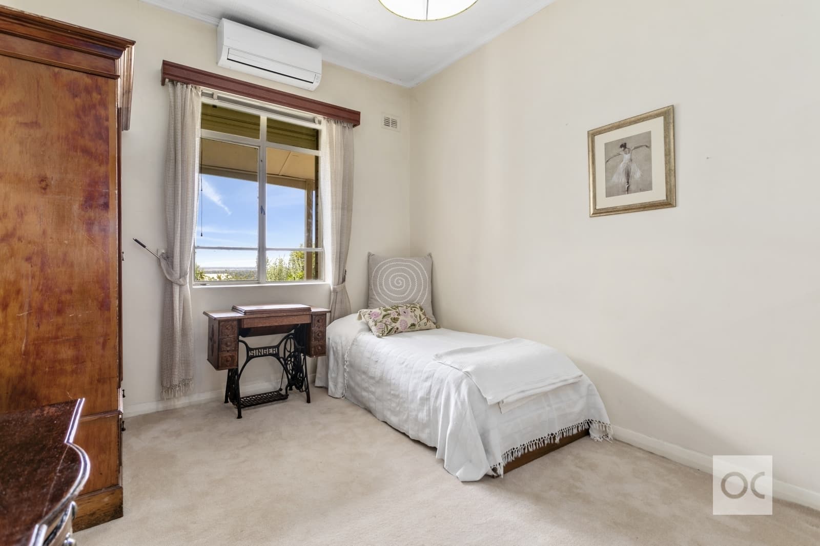18 Seaview Road, Lynton - Thumbnail 7