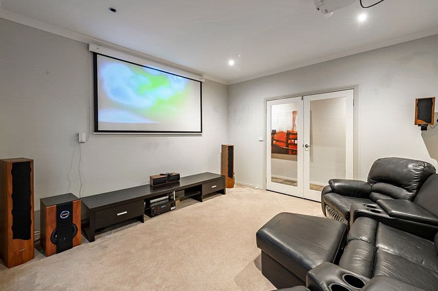 110 Malcolm Creek Parade, Craigieburn VIC 3064, Craigieburn - Thumbnail 5