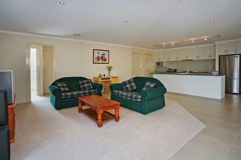 25 Senior Court, HIGHTON VIC 3216, Highton - Thumbnail 6