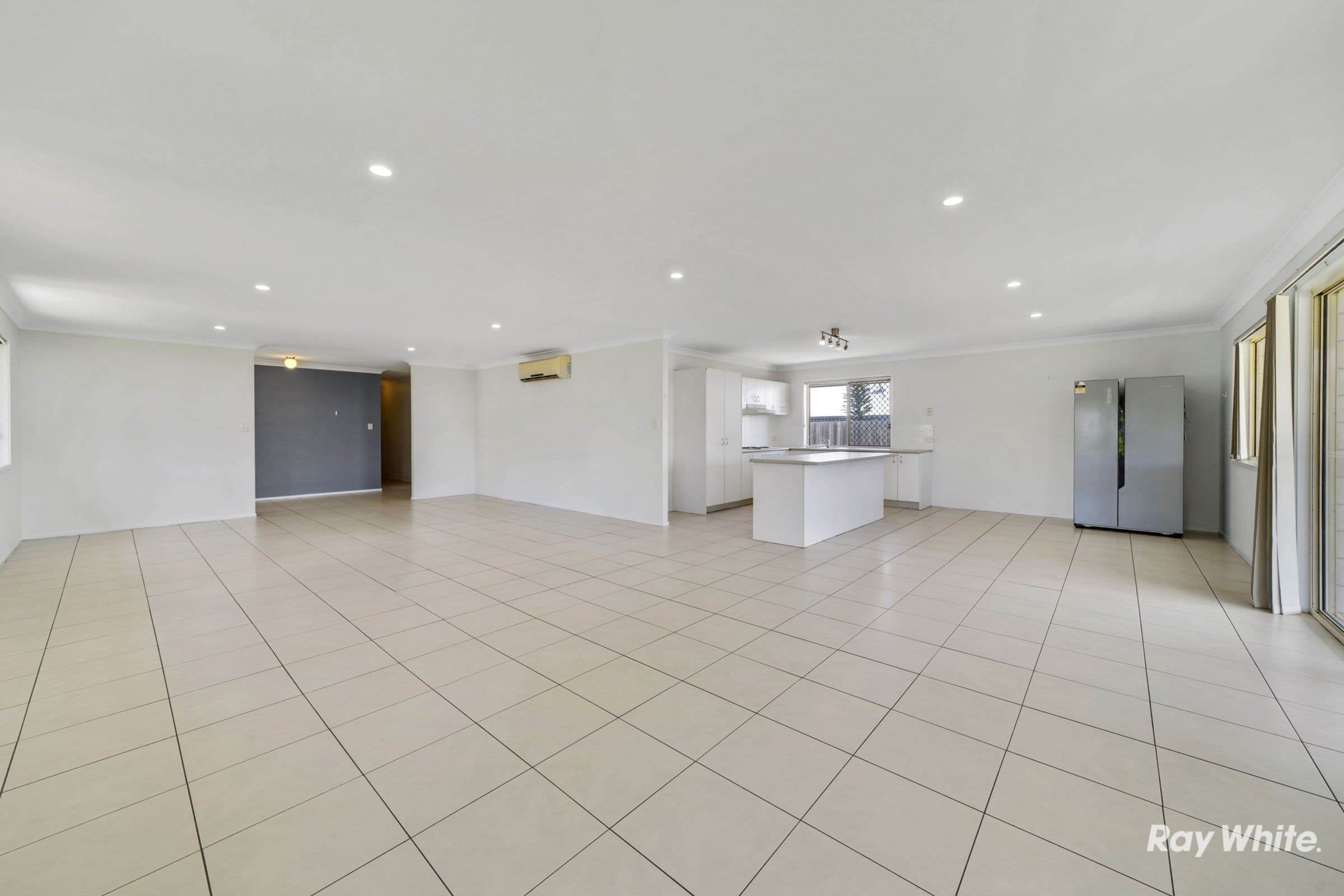 11 Sally Drive, Marsden QLD 4132, Marsden - Thumbnail 2