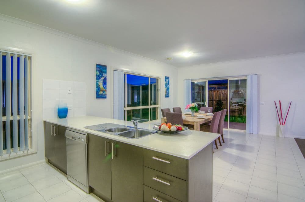 14 Holland Crescent, Truganina VIC 3029, Truganina - Thumbnail 7