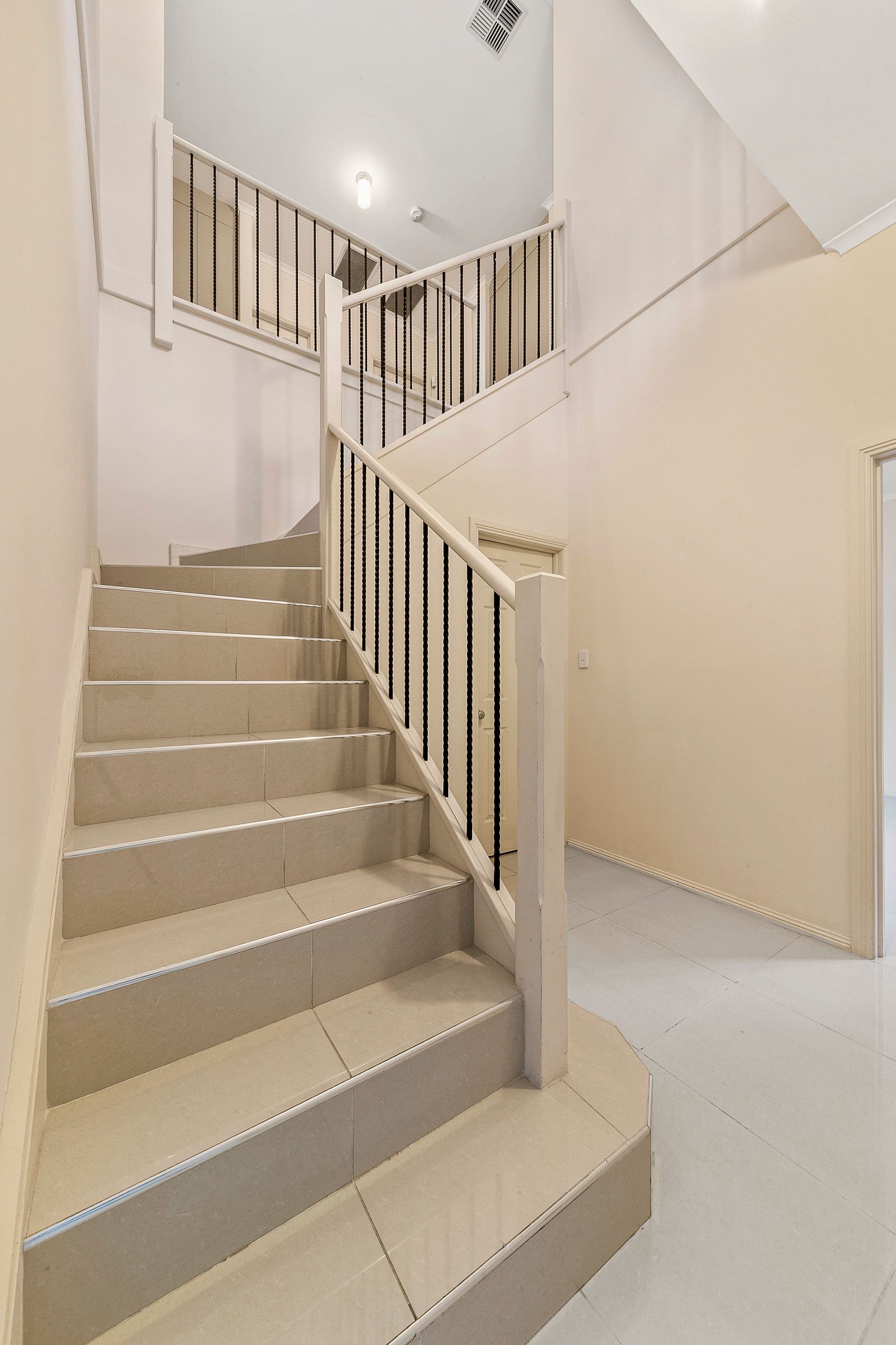 32 Brookside Road, Darlington SA 5047, Darlington - Thumbnail 3