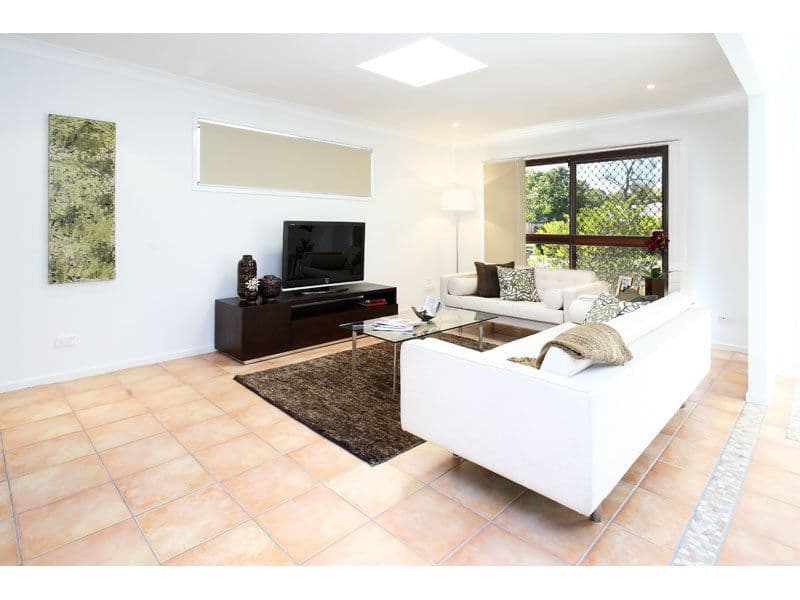 25 Holder Street, WISHART QLD 4122, Wishart - Thumbnail 2