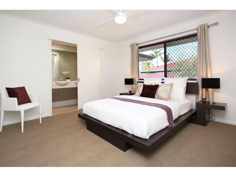 25 Holder Street, WISHART QLD 4122, Wishart - Thumbnail 7