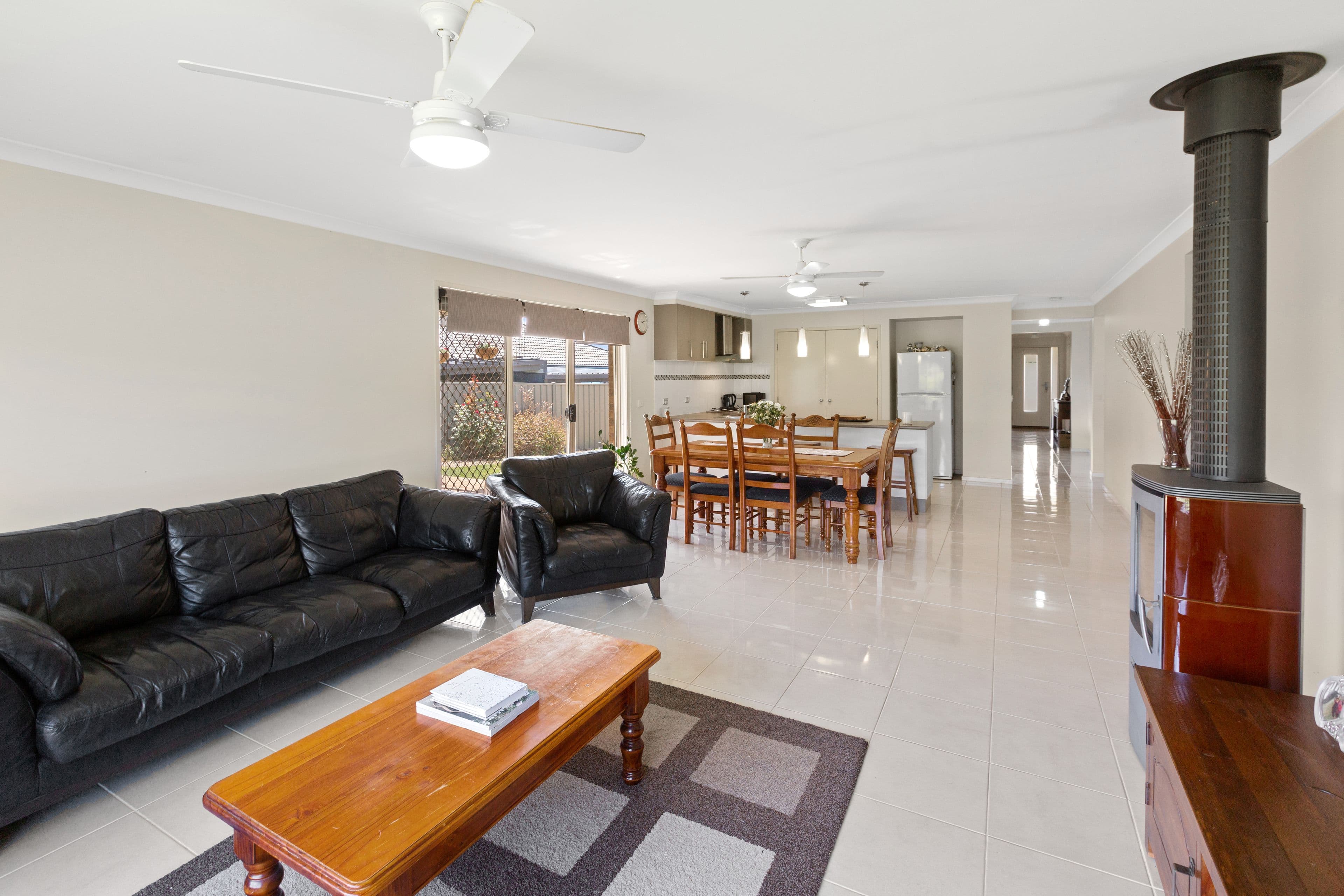 70 Cambridge Drive, Mansfield VIC 3722, Mansfield - Image 1