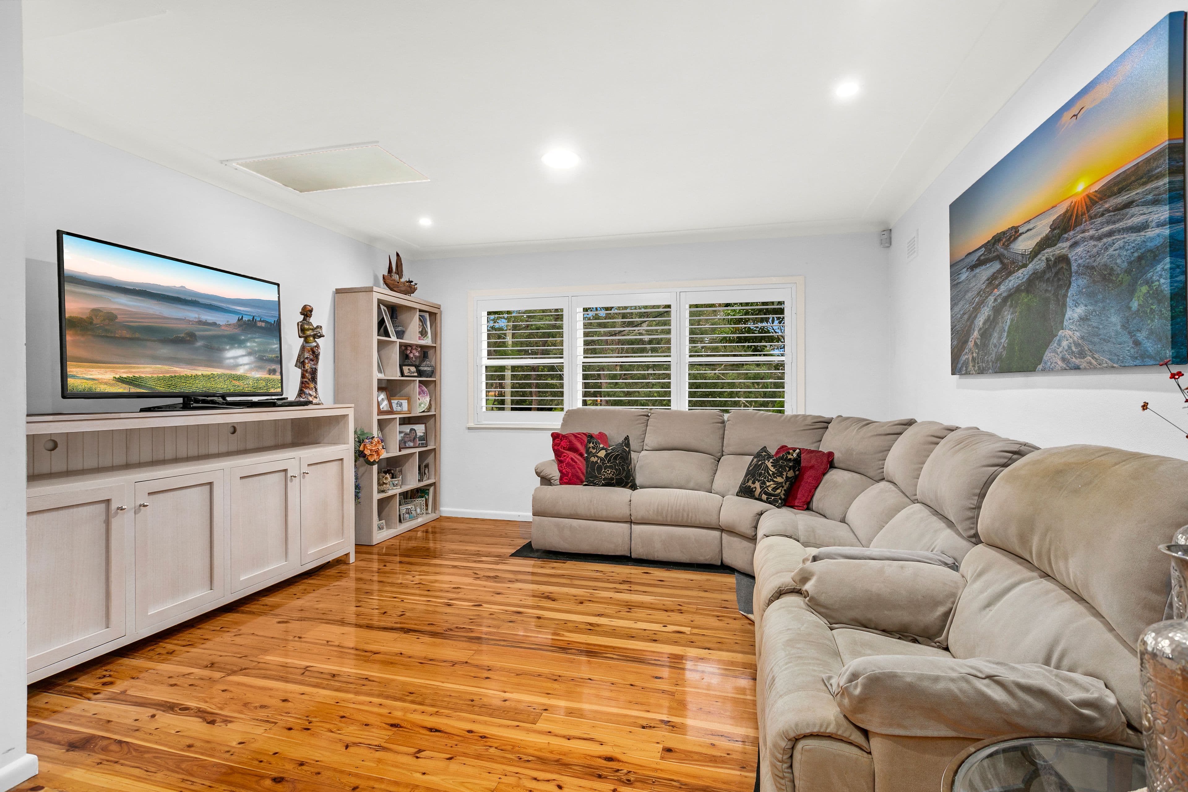 130 Lorraine Street, Peakhurst Heights NSW 2210, Peakhurst Heights - Thumbnail 2