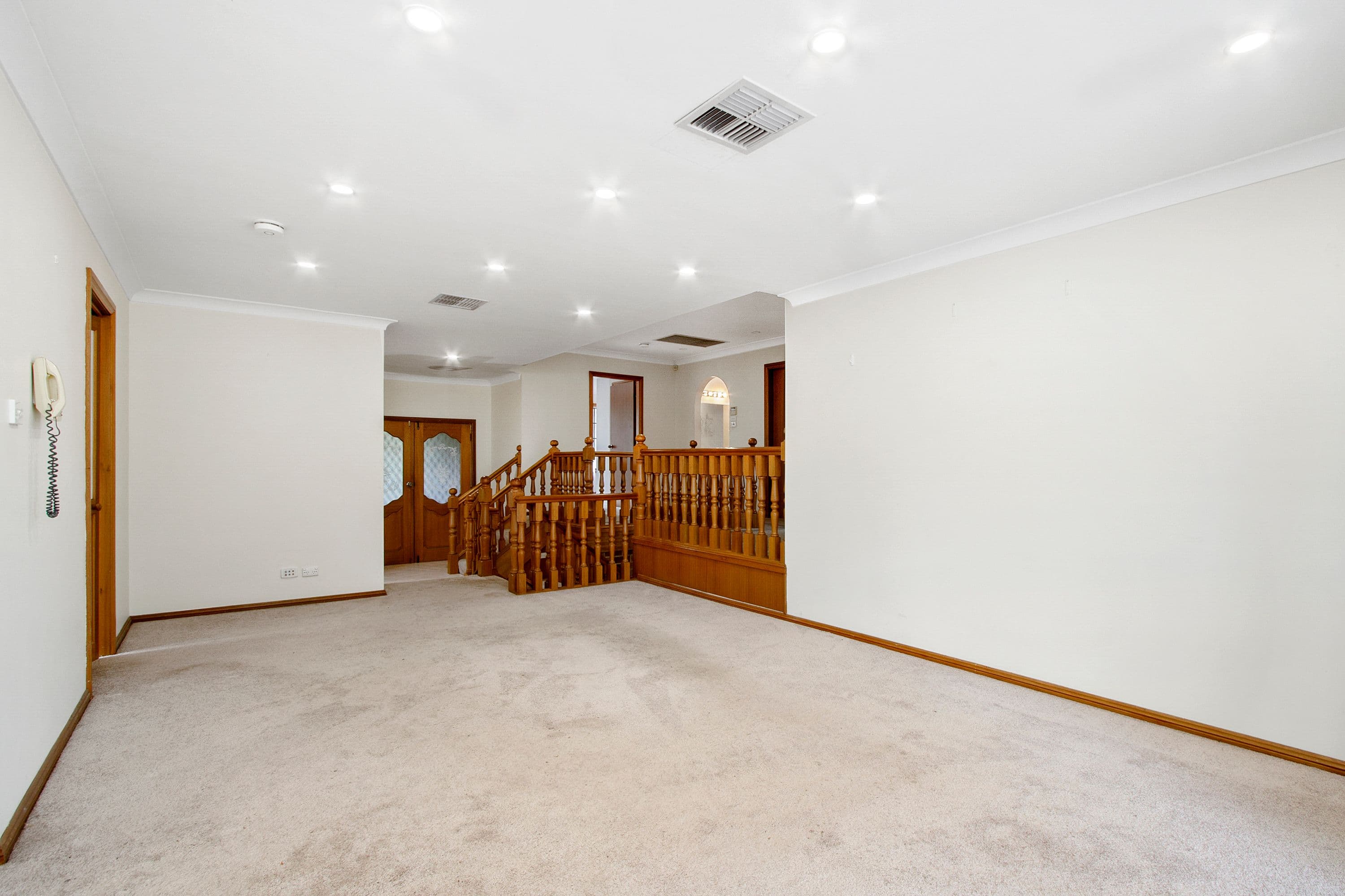 16 Rutherglen Avenue, Hobartville NSW 2753, Hobartville - Thumbnail 3