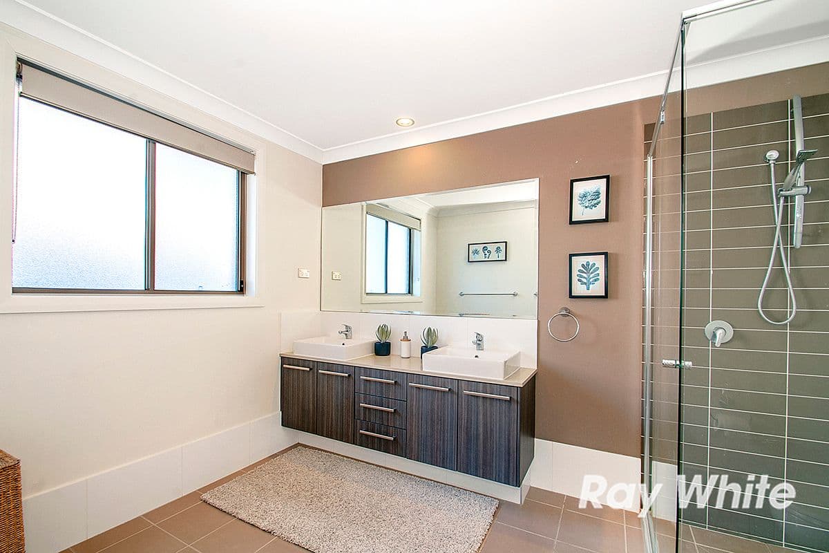 11 Stonybrook Terrace, Bella Vista - Thumbnail 5