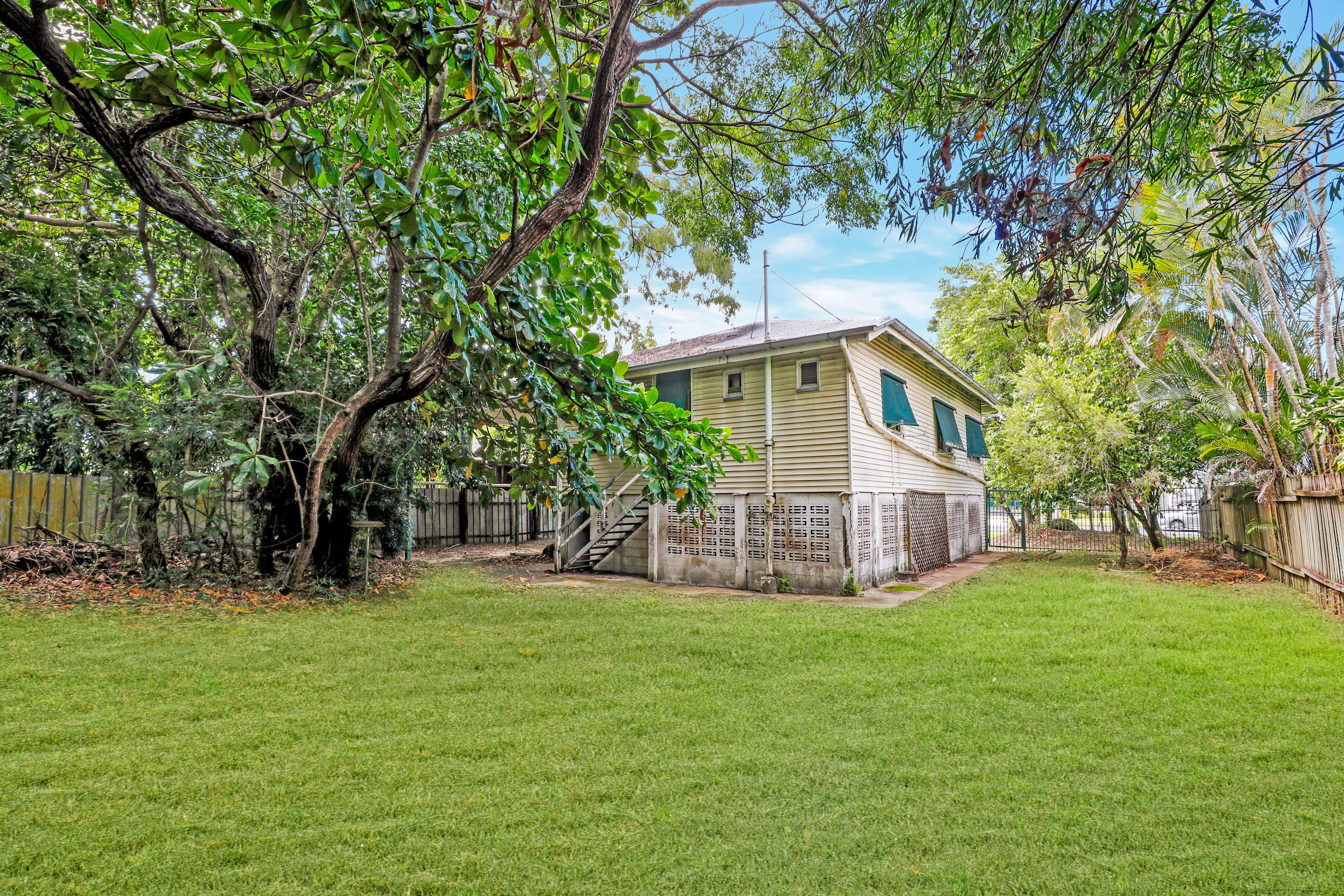 11 Macnamara Street, Manunda QLD 4870, Manunda - Thumbnail 7
