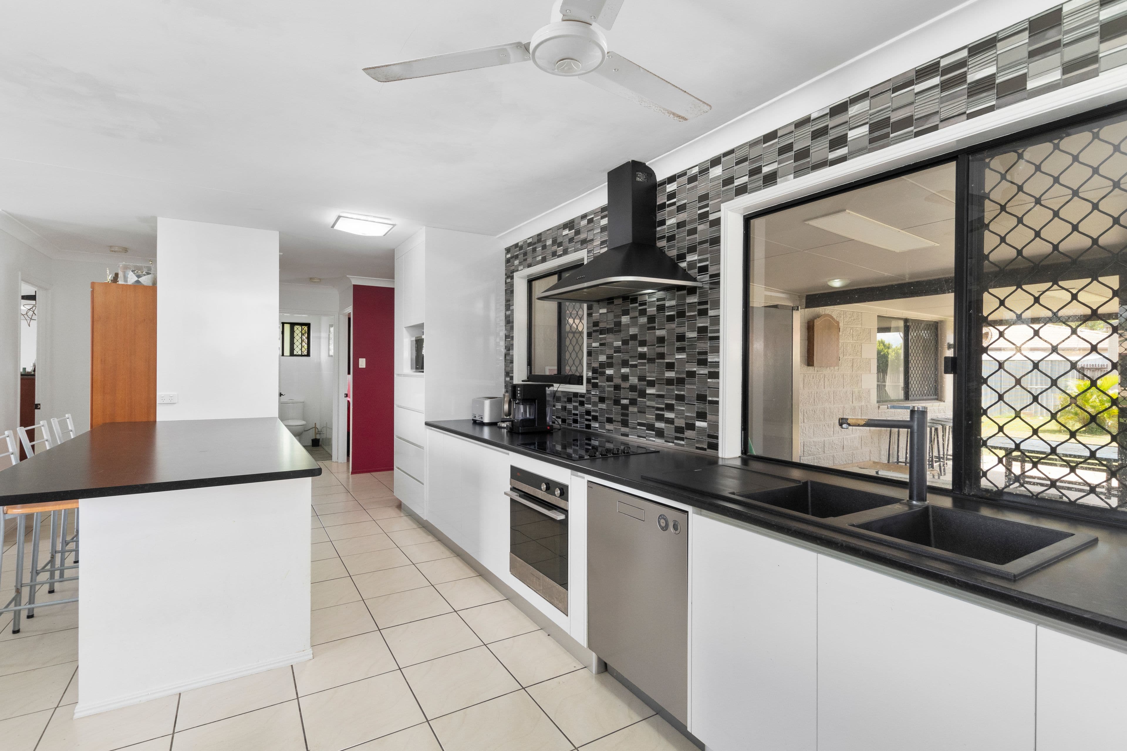12 Carnarvon Court, Deeragun QLD 4818, Deeragun - Thumbnail 3