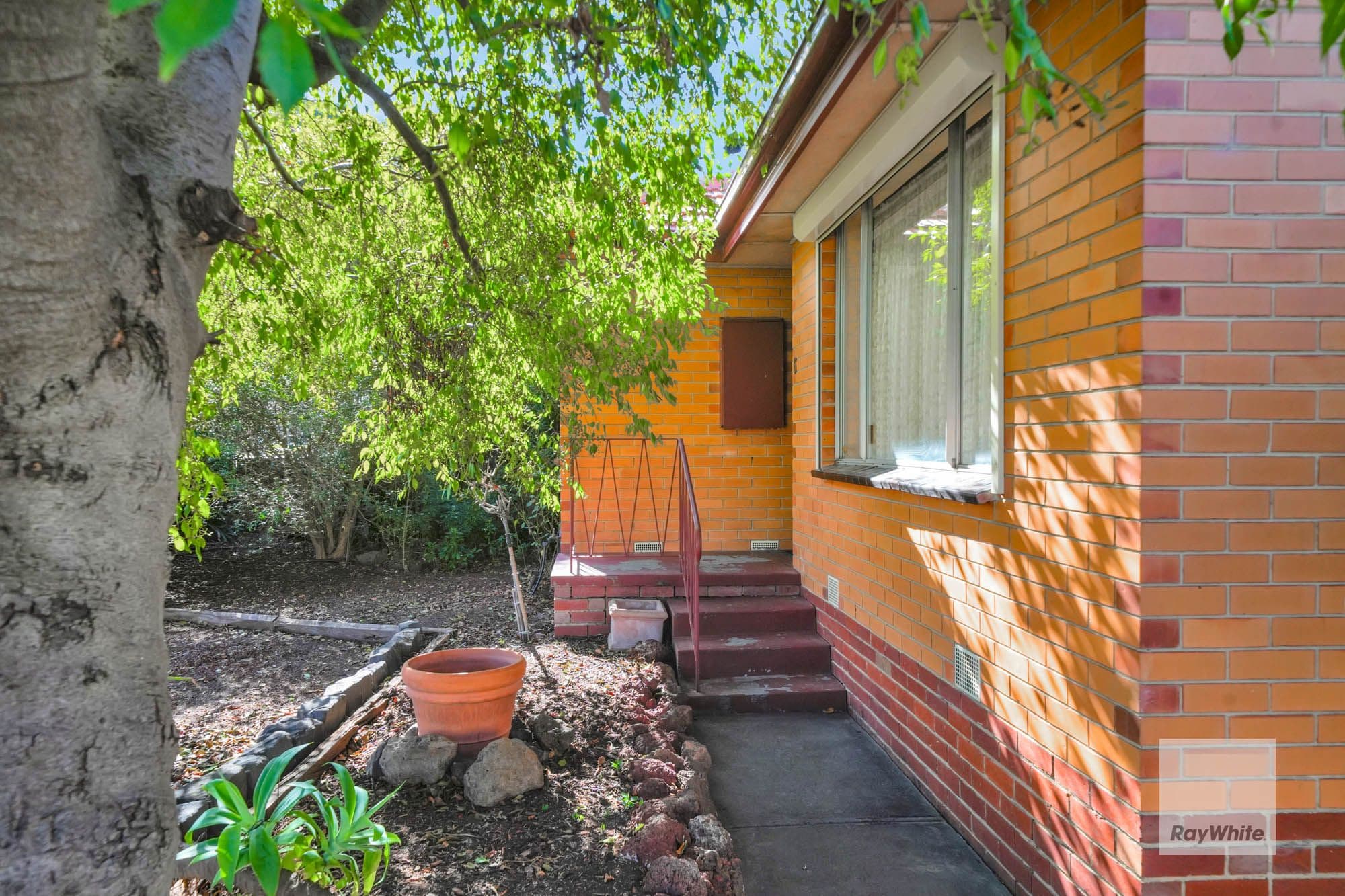 6 Tadstan Drive, Tullamarine VIC 3043, Tullamarine - Thumbnail 3