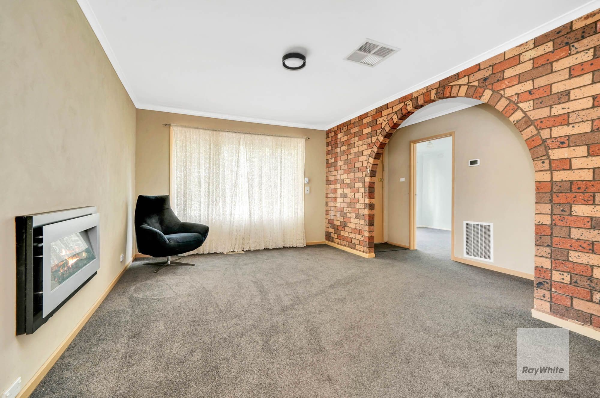 6 Tadstan Drive, Tullamarine VIC 3043, Tullamarine - Thumbnail 4