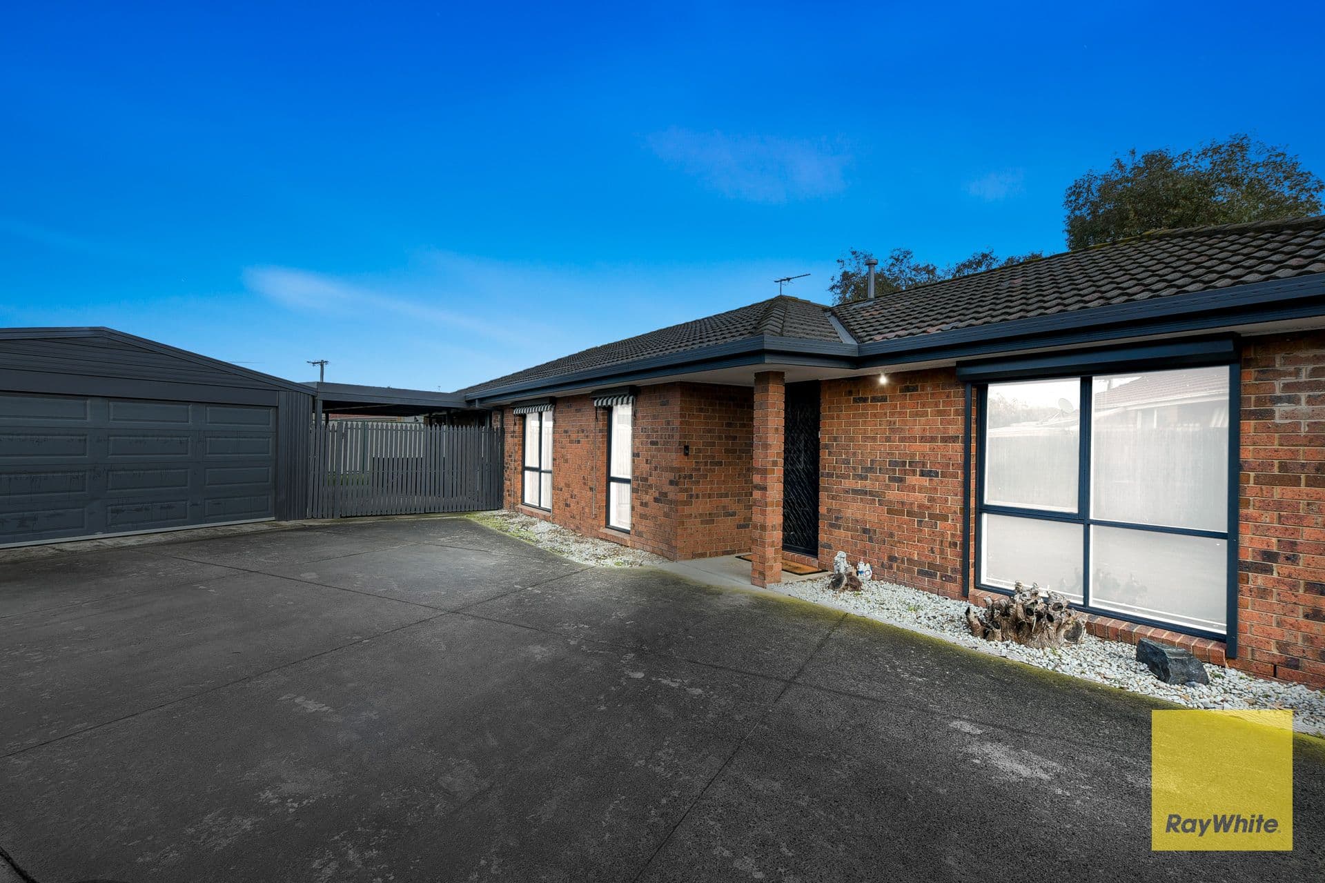 12 King David Court, Hampton Park VIC 3976, Hampton Park - Thumbnail 2