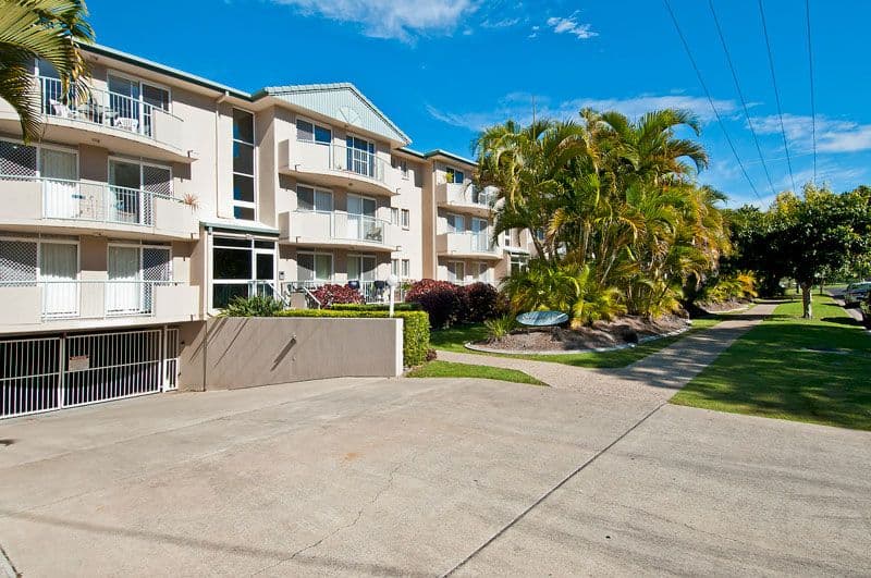 12 Taylor Street, BIGGERA WATERS QLD 4216, Biggera Waters - Thumbnail 3