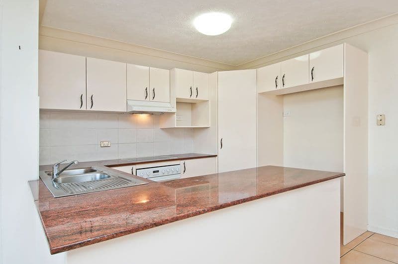 12 Taylor Street, BIGGERA WATERS QLD 4216, Biggera Waters - Thumbnail 6