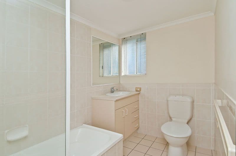 12 Taylor Street, BIGGERA WATERS QLD 4216, Biggera Waters - Thumbnail 8