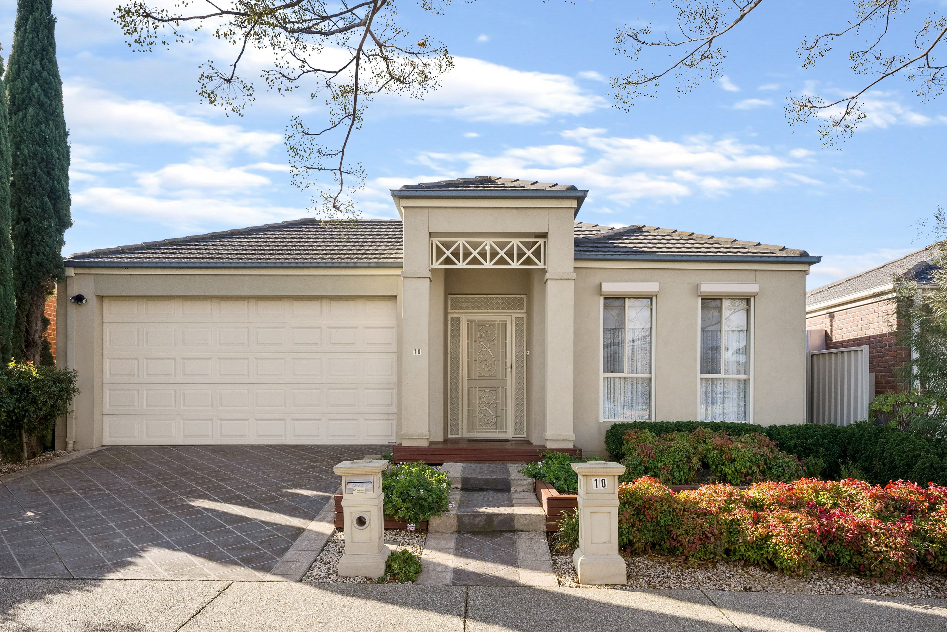 10 Tyrell Walk, Caroline Springs VIC 3023, Caroline Springs - Image 1