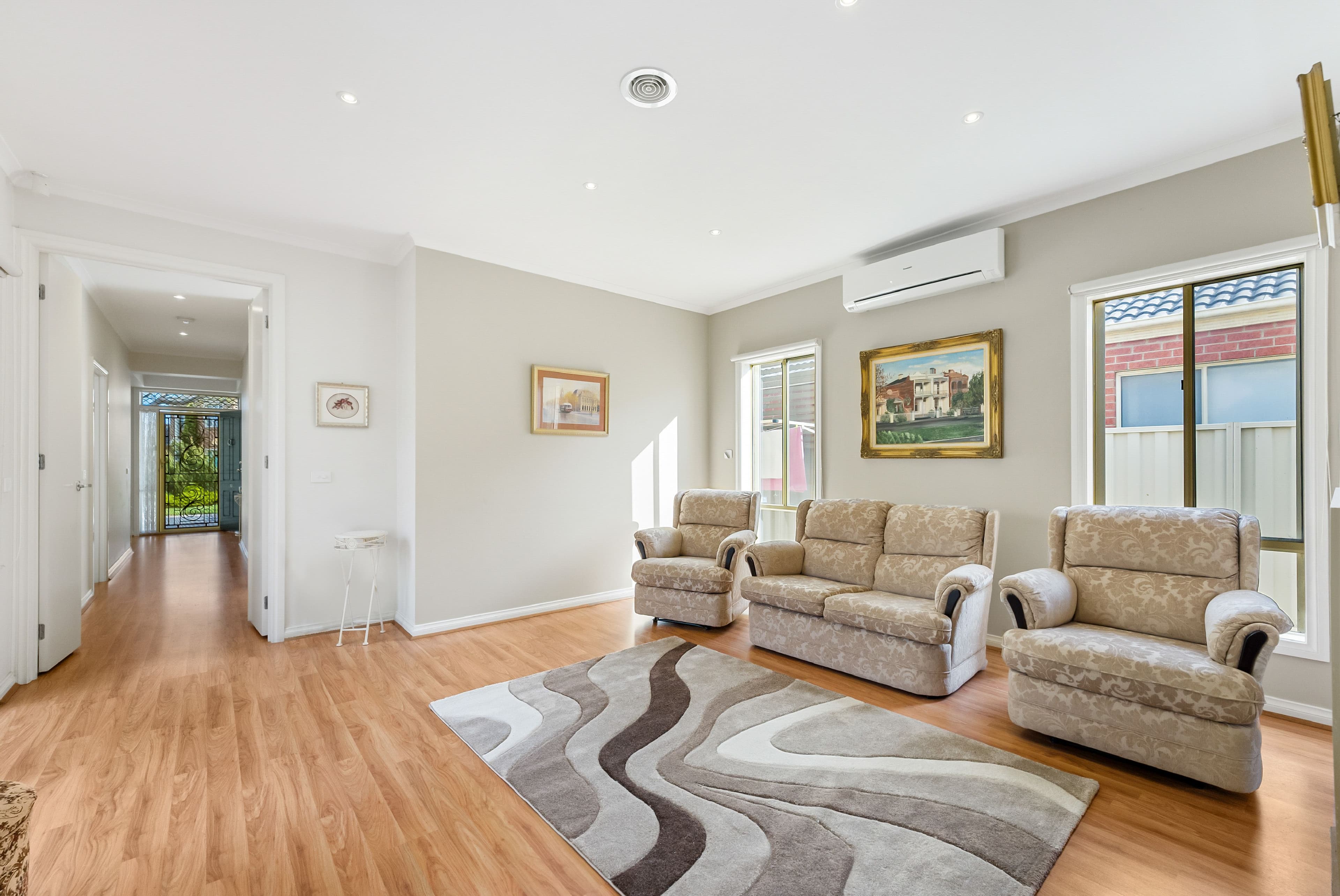 10 Tyrell Walk, Caroline Springs VIC 3023, Caroline Springs - Thumbnail 4