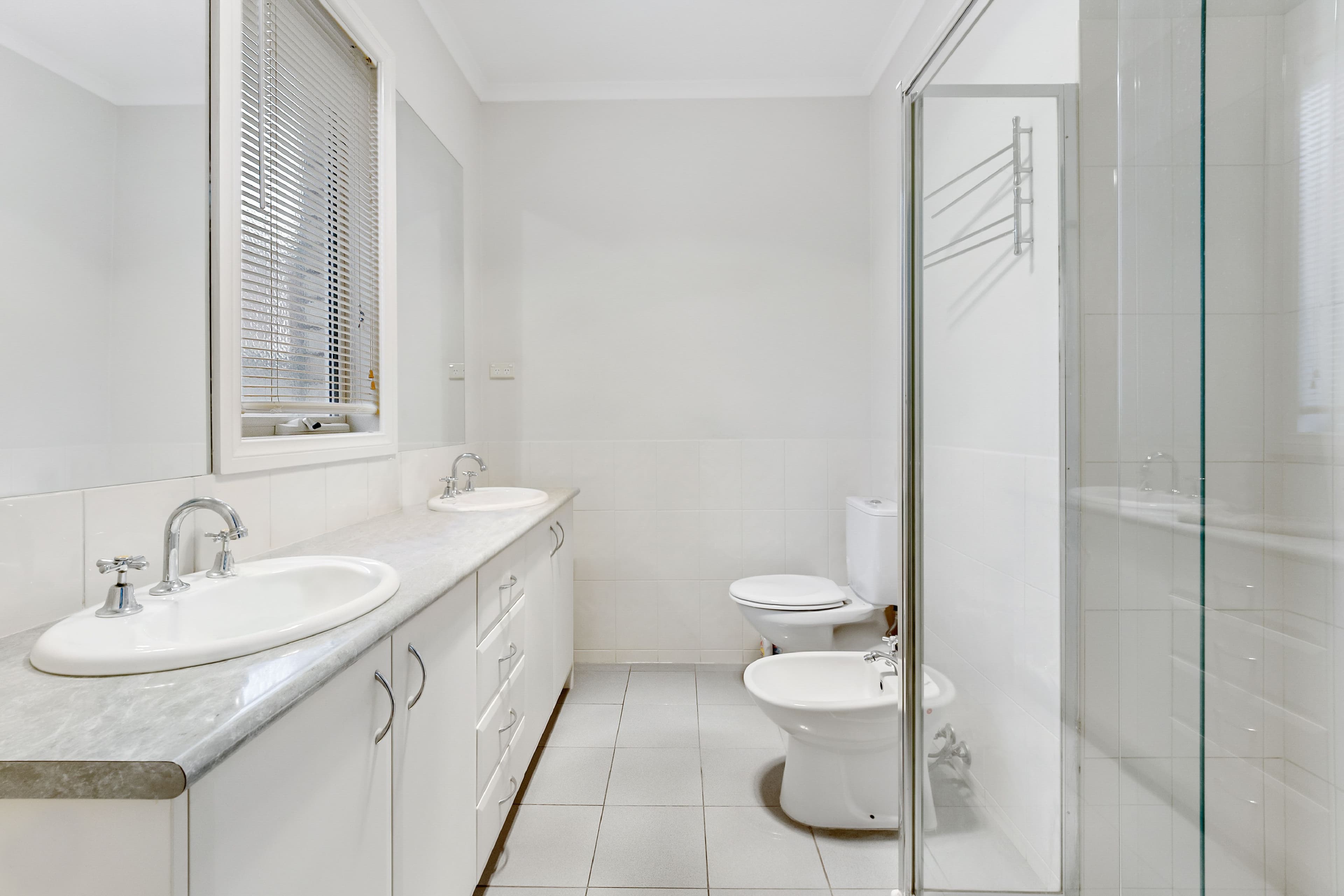 10 Tyrell Walk, Caroline Springs VIC 3023, Caroline Springs - Thumbnail 6