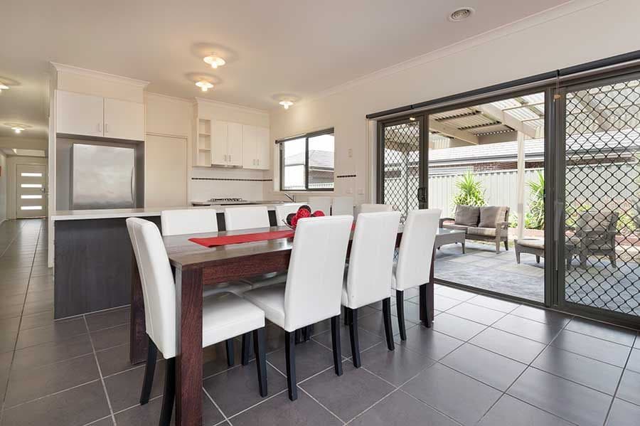 14 Chelmsford Court, Craigieburn VIC 3064, Craigieburn - Thumbnail 3
