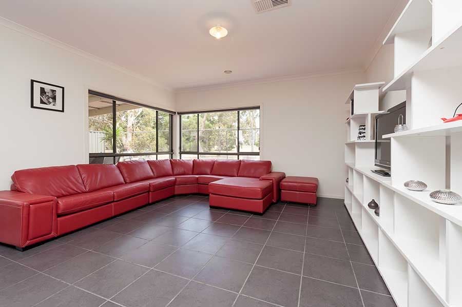 14 Chelmsford Court, Craigieburn VIC 3064, Craigieburn - Thumbnail 4