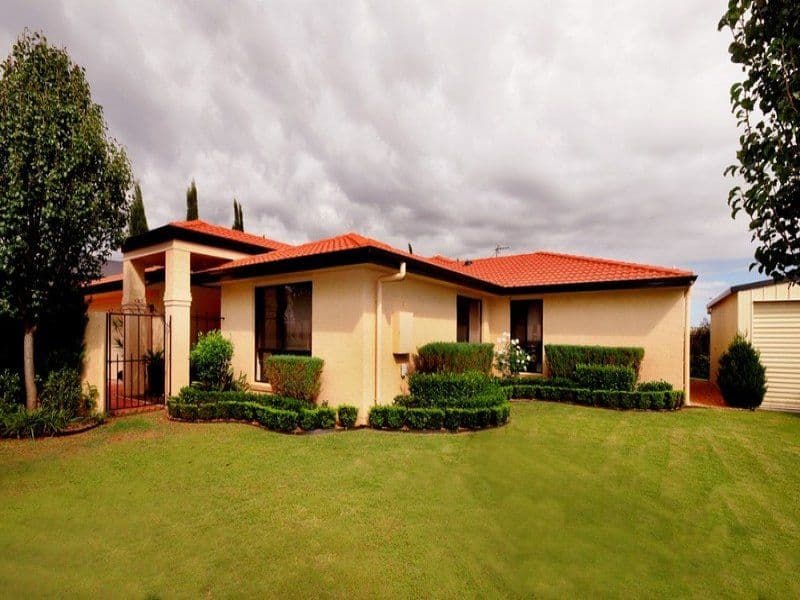 5 Fadden Crescent, MIDDLE RIDGE QLD 4350, Middle Ridge - Image 1