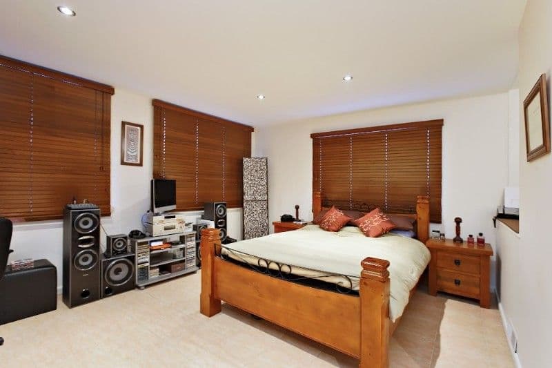 18 Golding Court, SCORESBY VIC 3179, Scoresby - Thumbnail 6