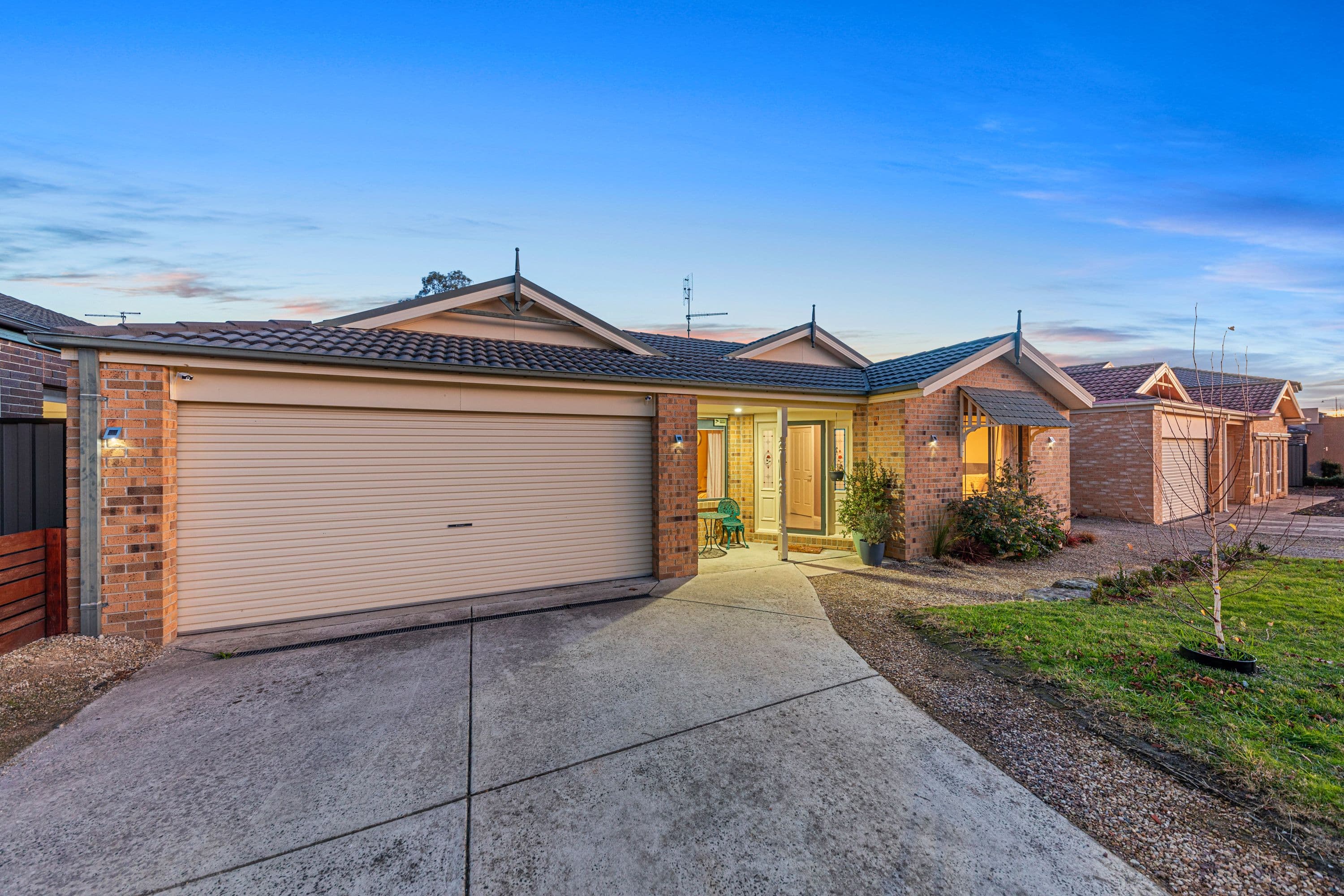 82 Windermere Boulevard, Pakenham VIC 3810, Pakenham - Thumbnail 2