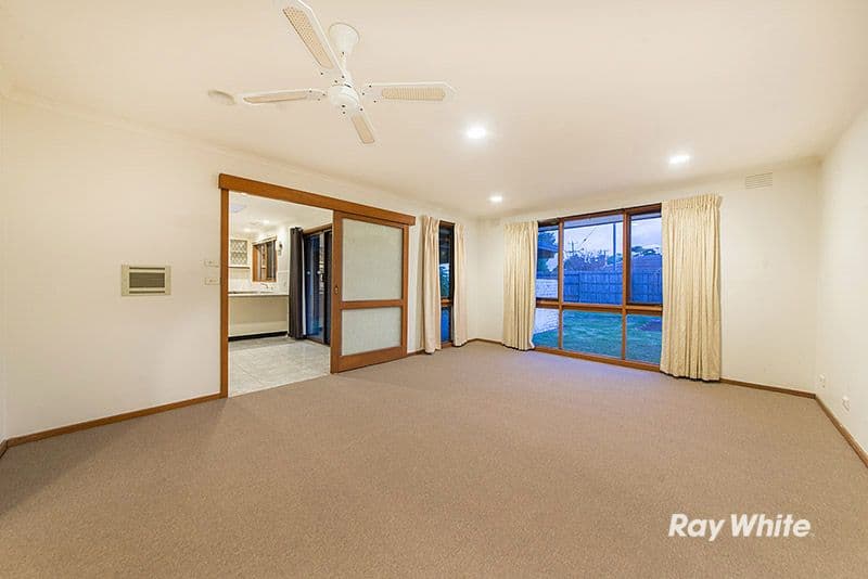 9 McLaren Avenue, Cranbourne VIC 3977, Cranbourne - Thumbnail 7