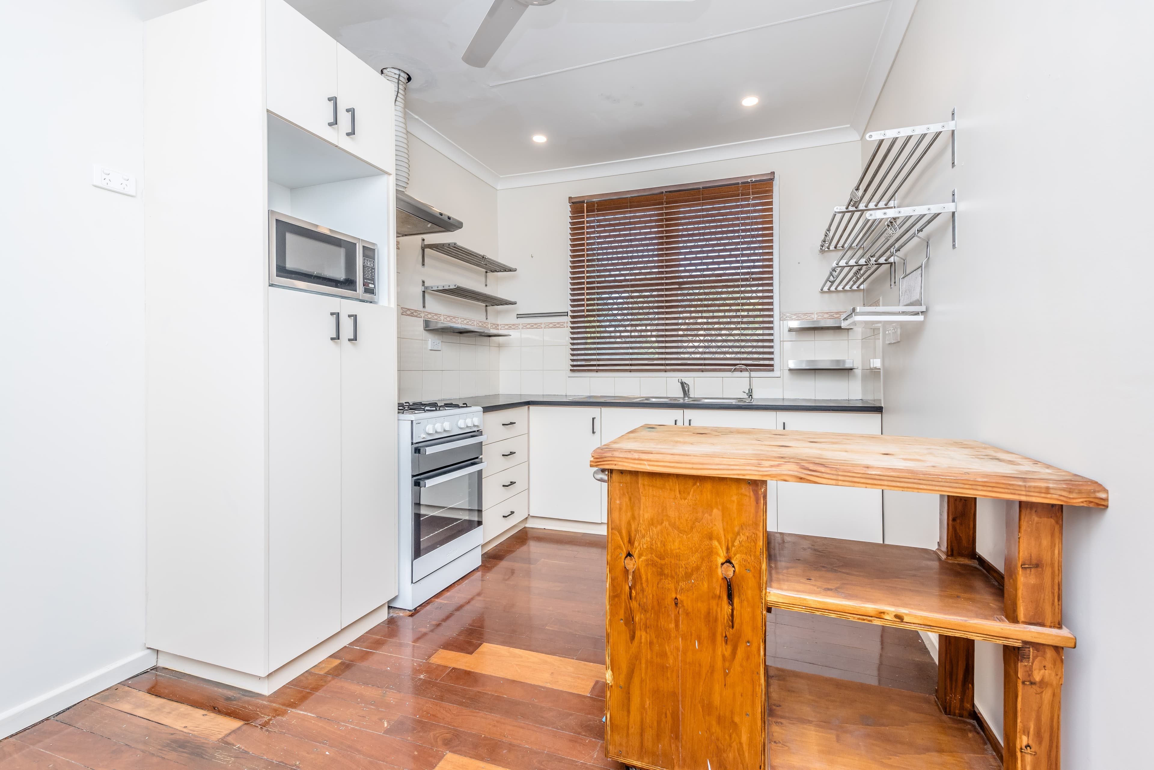 118 Fraser Street, Beachlands WA 6530, Beachlands - Thumbnail 3