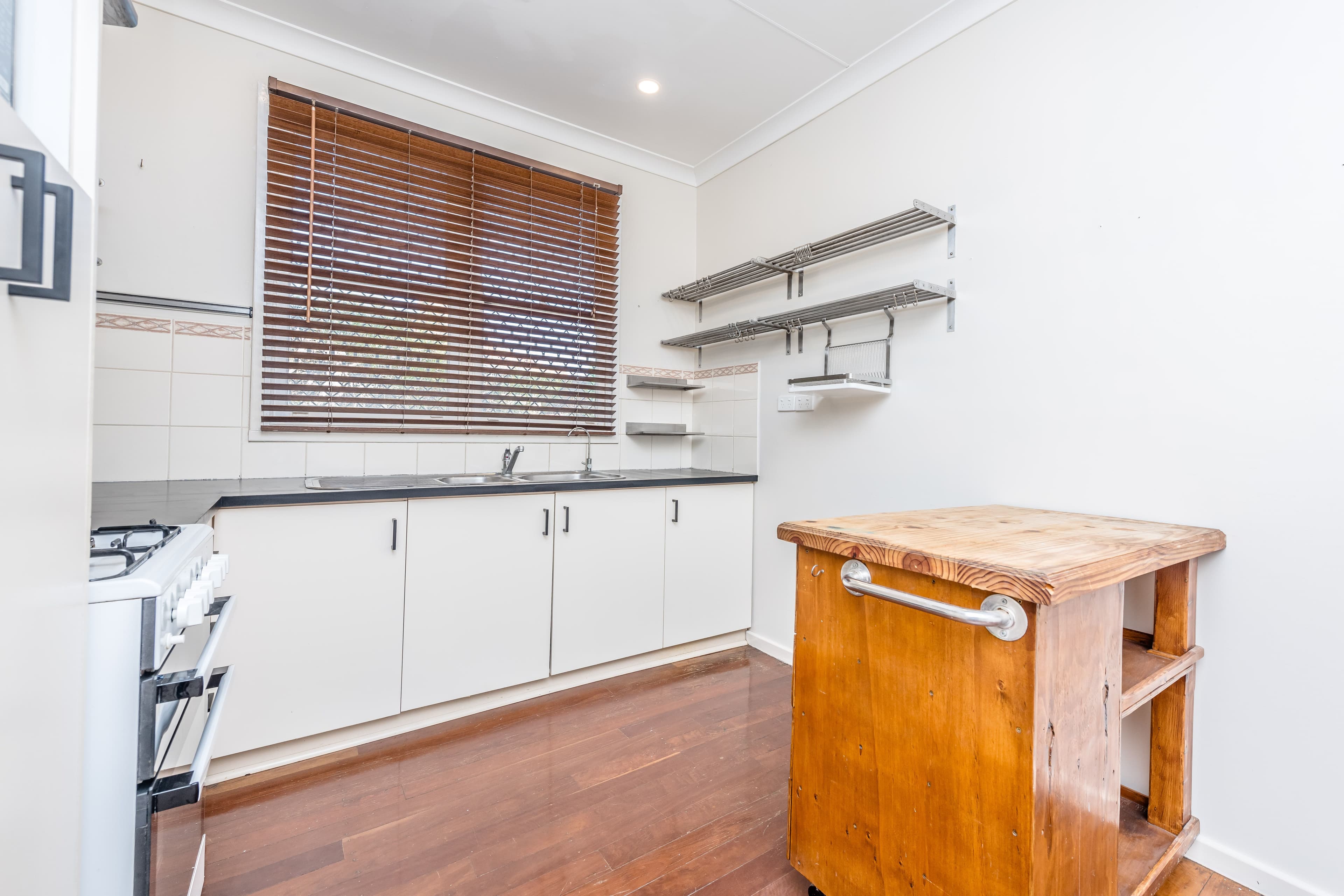118 Fraser Street, Beachlands WA 6530, Beachlands - Thumbnail 4