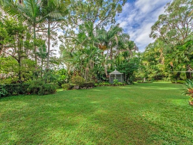 90 California Drive, OXENFORD QLD 4210, Oxenford - Thumbnail 4
