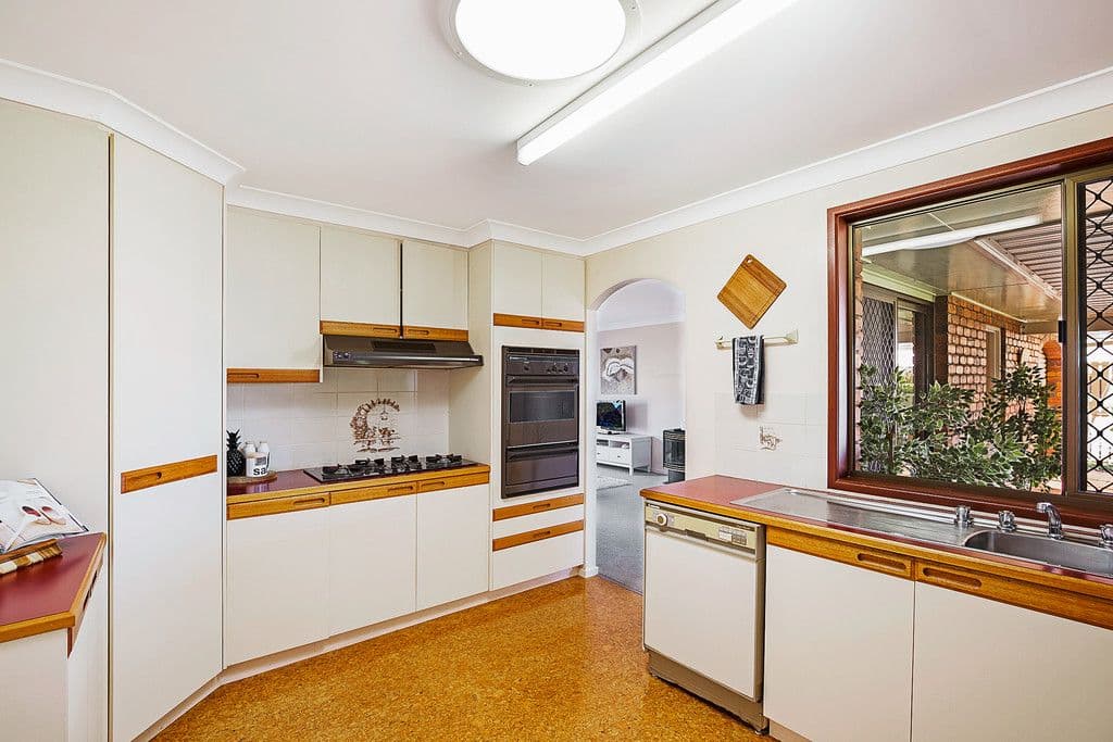 25 Jull Drive, Centenary Heights QLD 4350, Centenary Heights - Thumbnail 4
