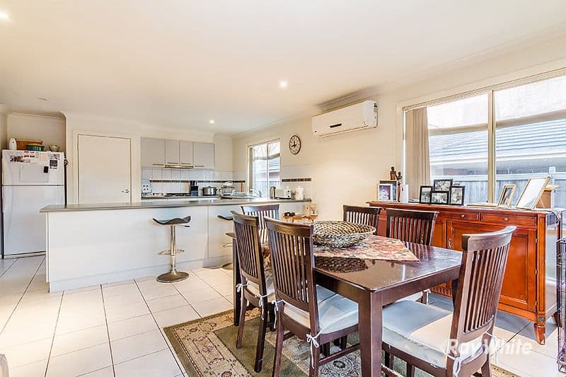 28 Westmoreland Avenue, Cranbourne North VIC 3977, Cranbourne North - Thumbnail 7
