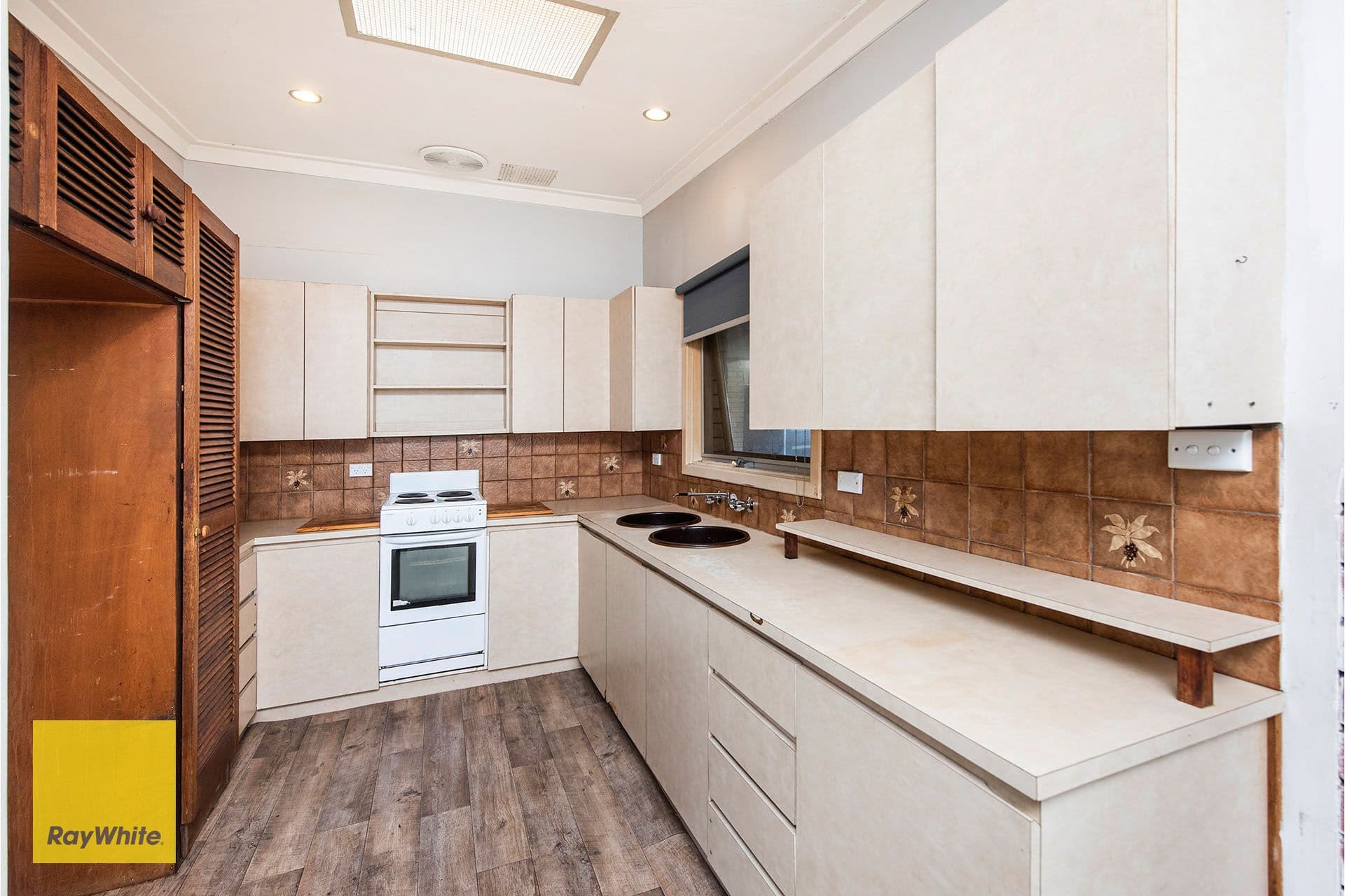 4 Murray Drive, High Wycombe WA 6057, High Wycombe - Thumbnail 3